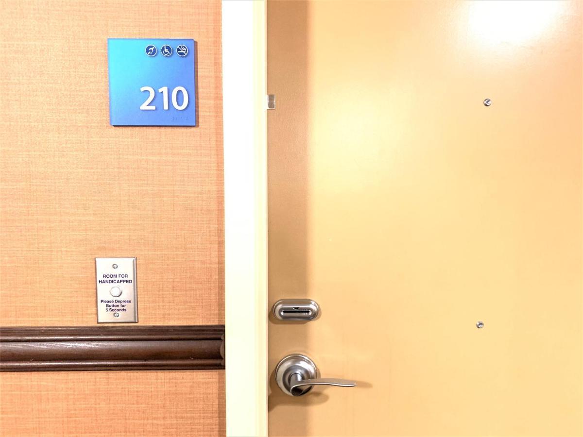 Holiday Inn Express Fresno Northwest - Herndon By Ihg Zewnętrze zdjęcie