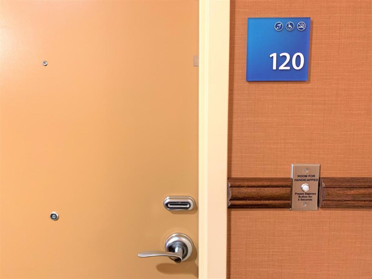 Holiday Inn Express Fresno Northwest - Herndon By Ihg Zewnętrze zdjęcie