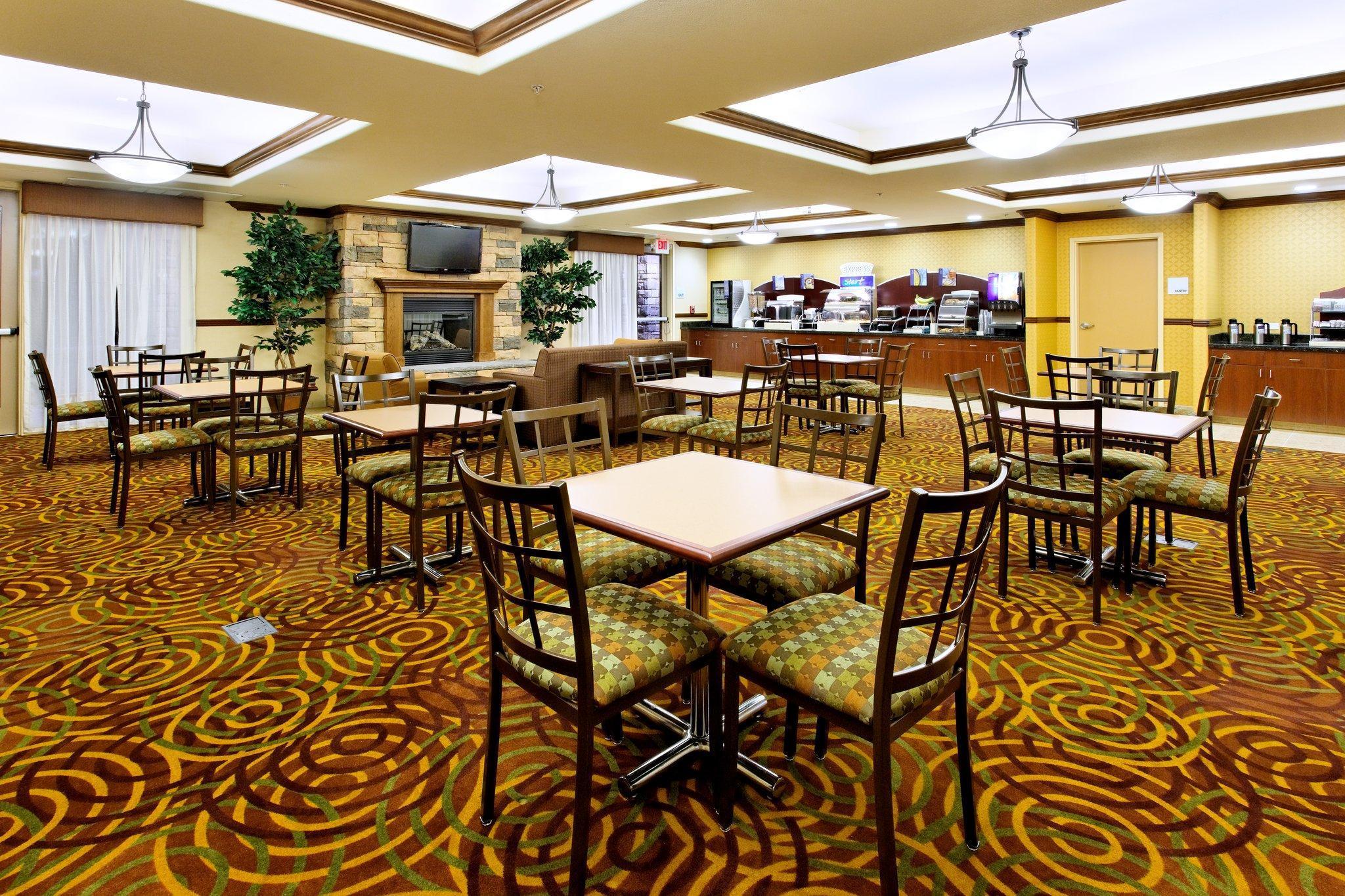 Holiday Inn Express Fresno Northwest - Herndon By Ihg Zewnętrze zdjęcie