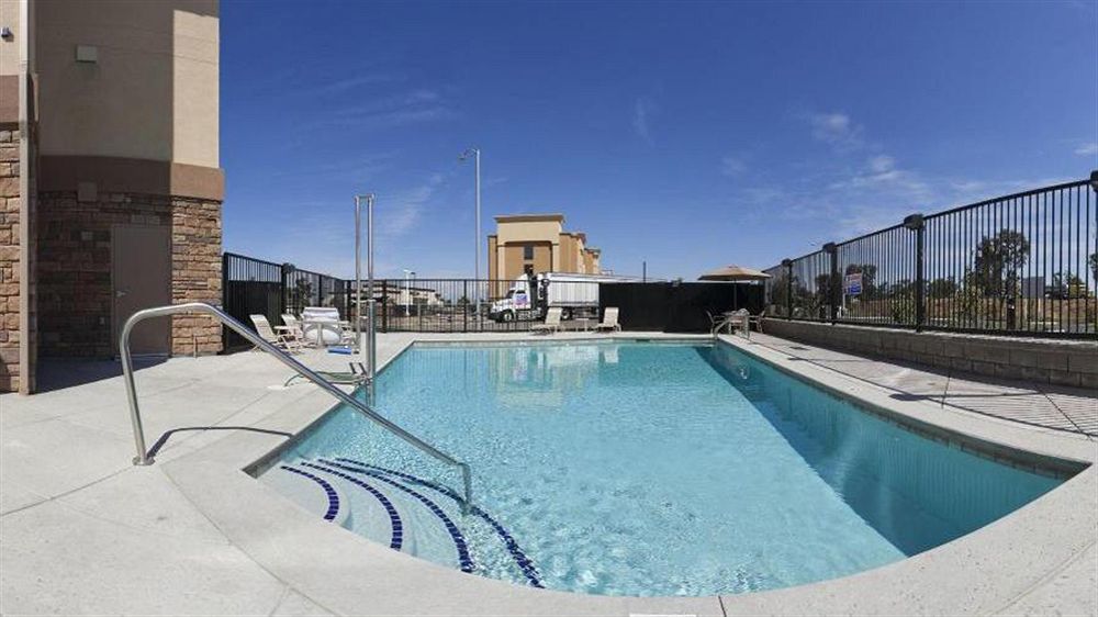 Holiday Inn Express Fresno Northwest - Herndon By Ihg Zewnętrze zdjęcie